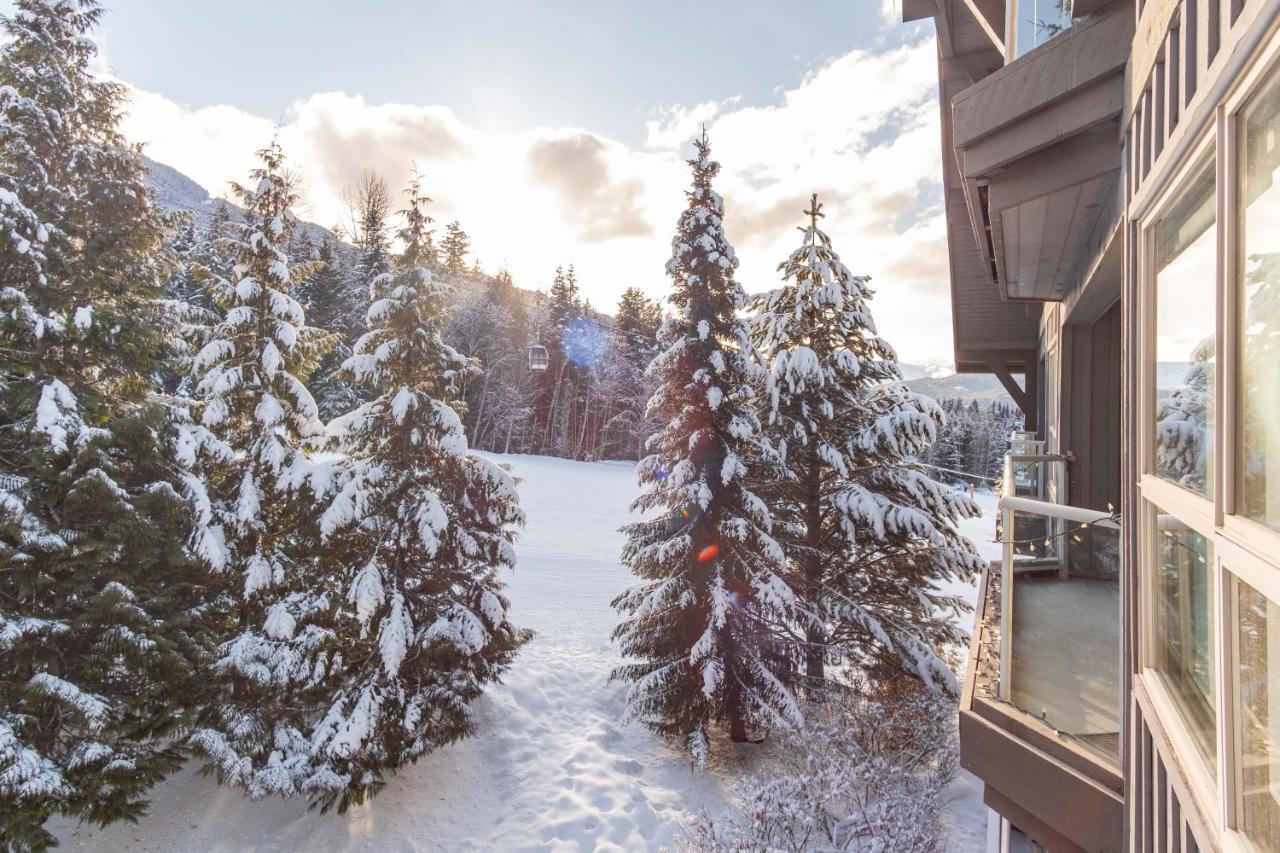 The Best Ski In Ski Out Two Bedroom Condo At Aspens Whistler Bagian luar foto