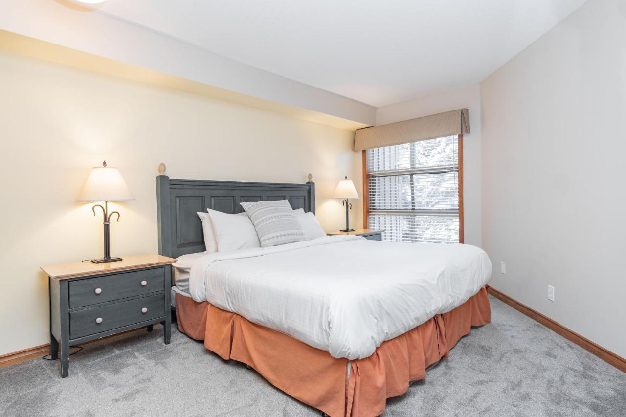 The Best Ski In Ski Out Two Bedroom Condo At Aspens Whistler Bagian luar foto