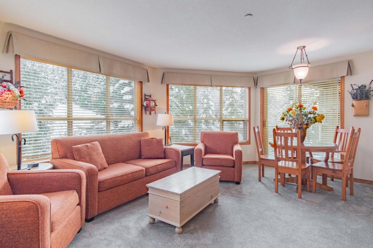 The Best Ski In Ski Out Two Bedroom Condo At Aspens Whistler Bagian luar foto