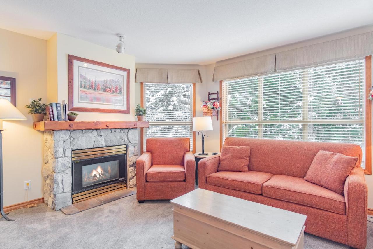 The Best Ski In Ski Out Two Bedroom Condo At Aspens Whistler Bagian luar foto